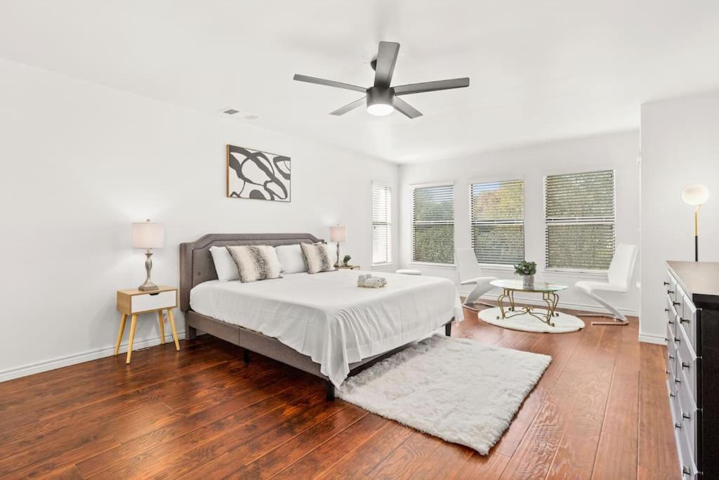 5 Bedrooms With Chefs Kitchen 2 Masters Room And Game Lounge San Antonio Extérieur photo
