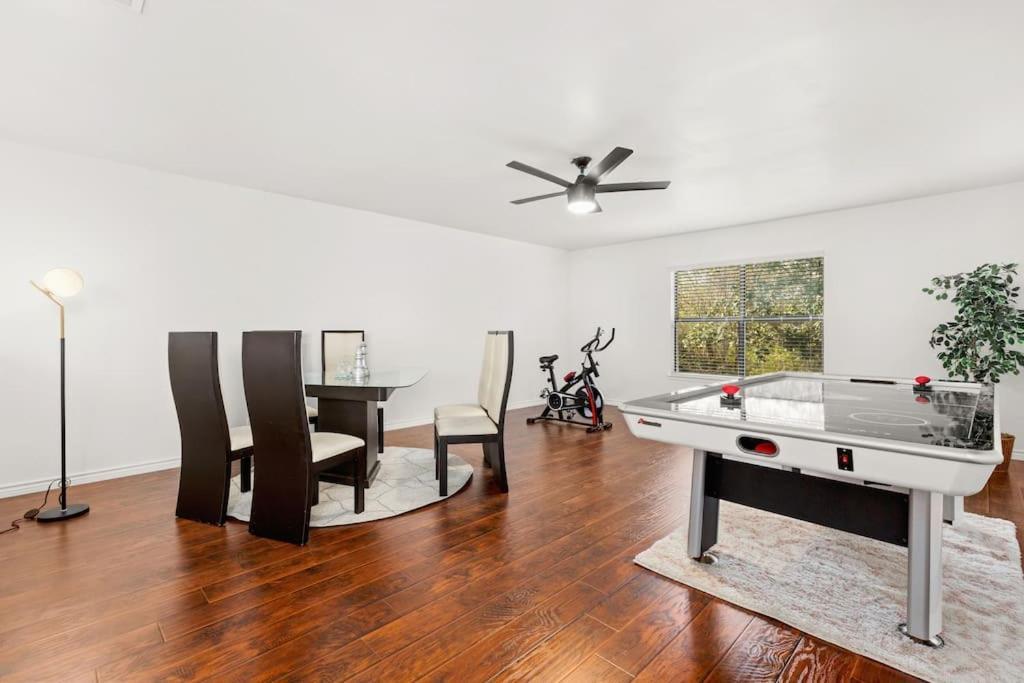 5 Bedrooms With Chefs Kitchen 2 Masters Room And Game Lounge San Antonio Extérieur photo